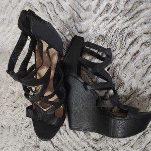 John Romaine Wedges with Silver Detail Size 8